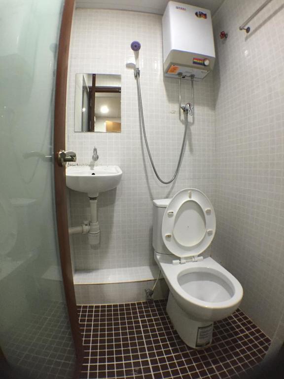 New Yan Yan Guest House Reception 9Th Floor Flat E4 E6 Χονγκ Κονγκ Εξωτερικό φωτογραφία